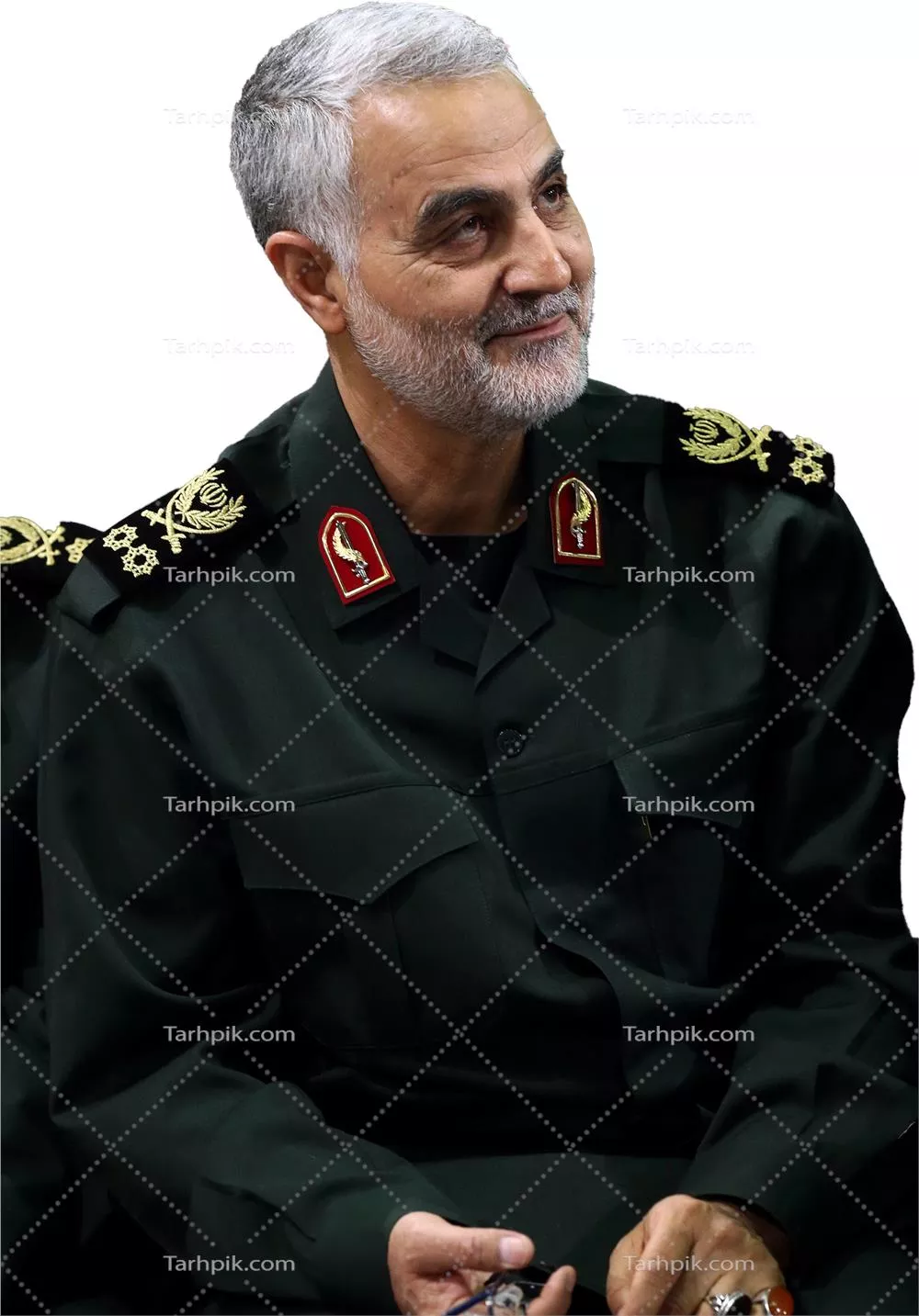 عکس دوربری شده سردار شهید حاج قاسم سلیمانی فرمانده سپاه با لباس نظامی