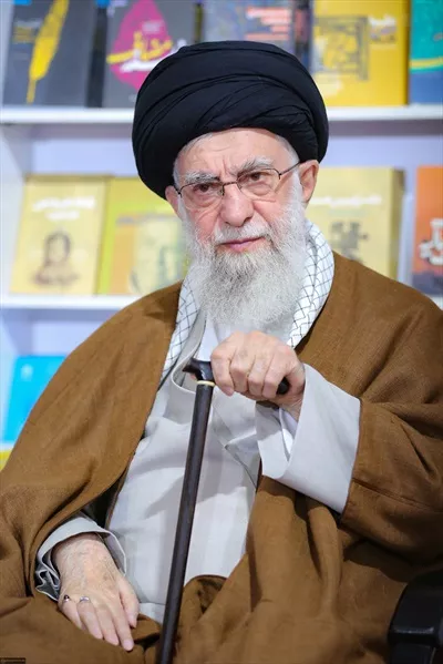 تصویر با کیفیت حضرت آیت الله خامنه ای