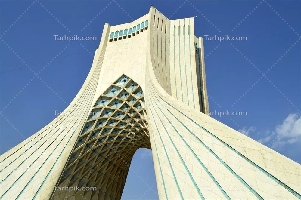 تصویر با کیفیت نمای نزدیک برج آزادی