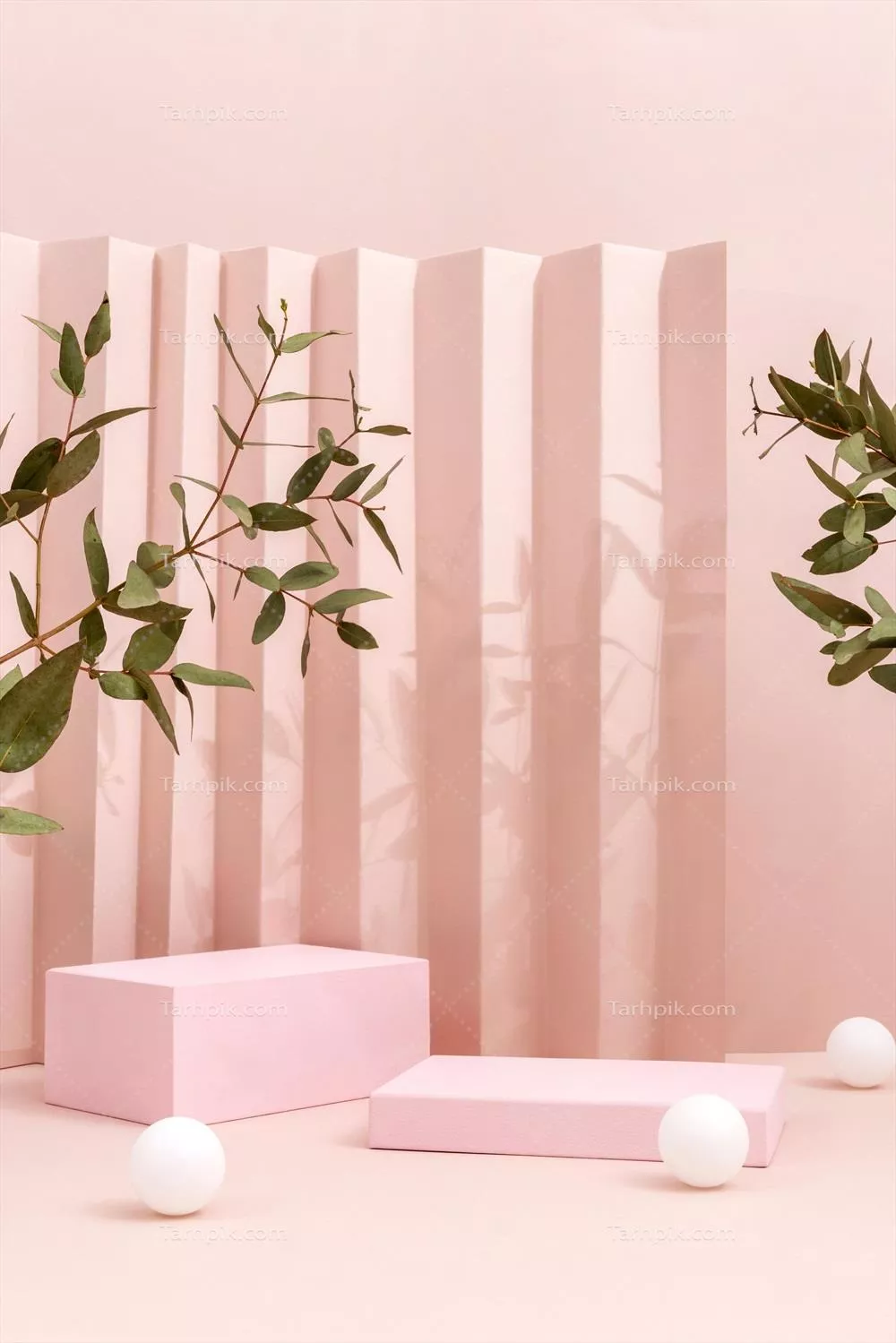 عکس سکوی معرفی محصول مینیمال