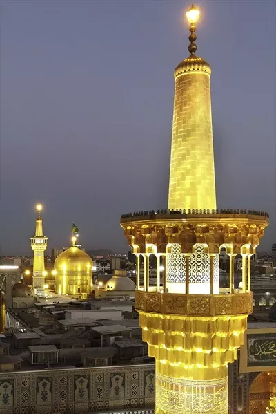 عکس گلدسته و گنبد حرم مطهر امام رضا