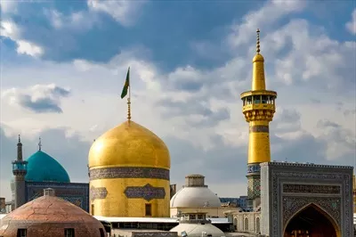 عکس گنبد و گلدسته های حرم امام رضا از نمای بالا