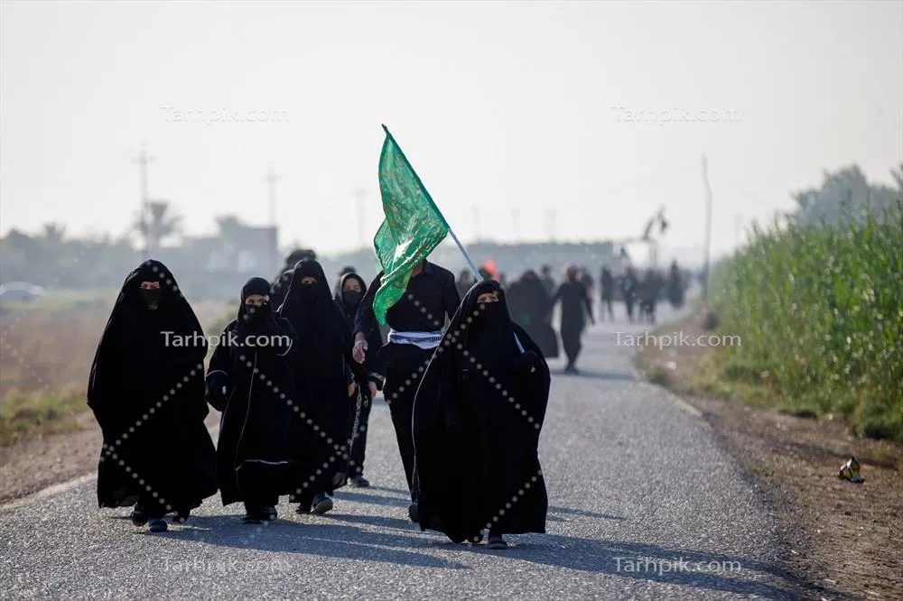 عکس زائران حسینی در پیاده روی اربعین کربلا