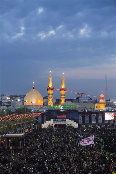 عکس گنبد حضرت عباس در بین الحرمین کربلا