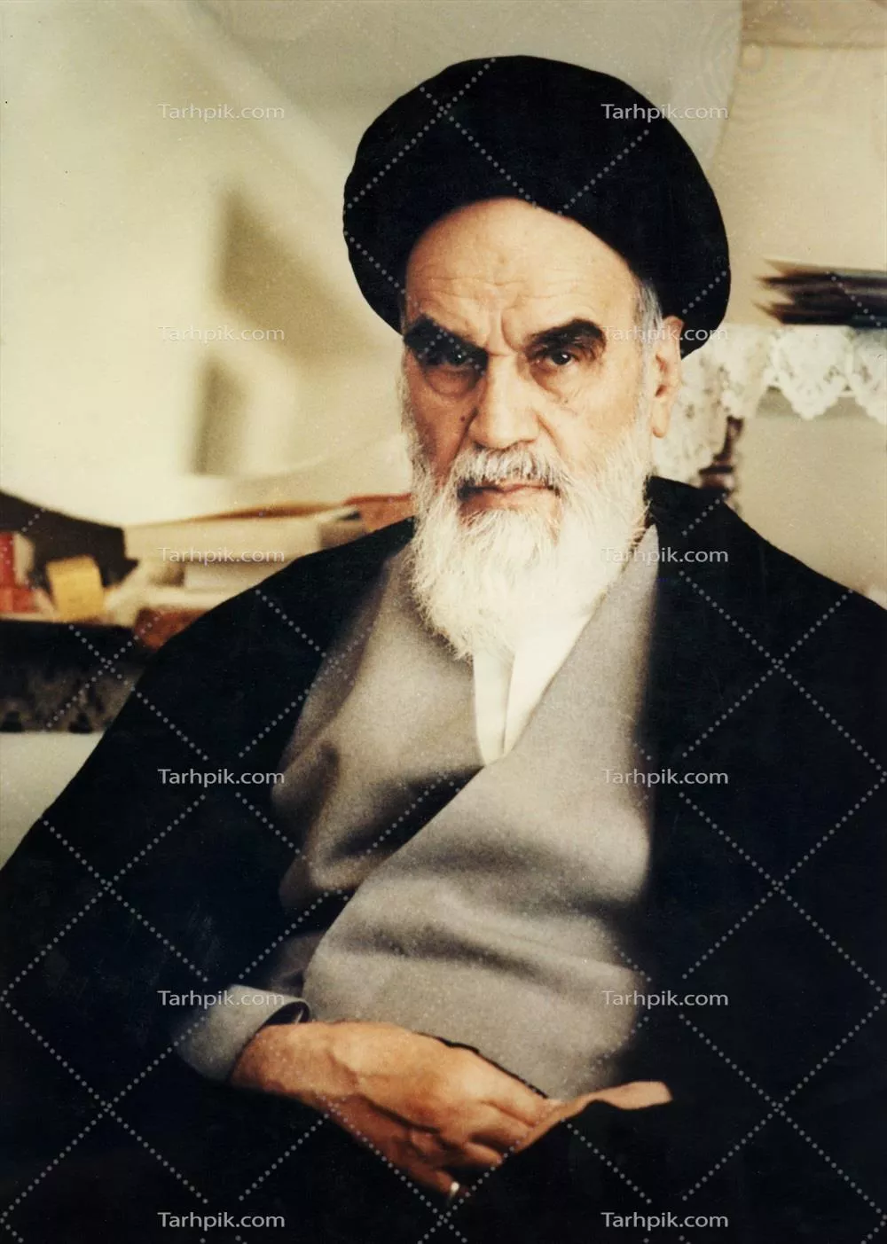 عکس اولین رهبر انقلاب سید روح الله خمینی