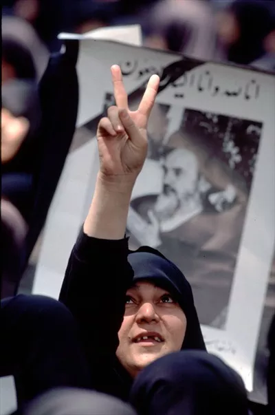 عکس تشییع پیکر رهبر انقلاب سید روح الله خمینی ره