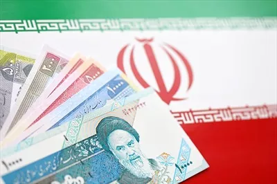 عکس پول روی پرچم جمهوری اسلامی ایران