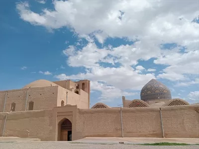 عکس مسجد جامع تاریخی ساوه
