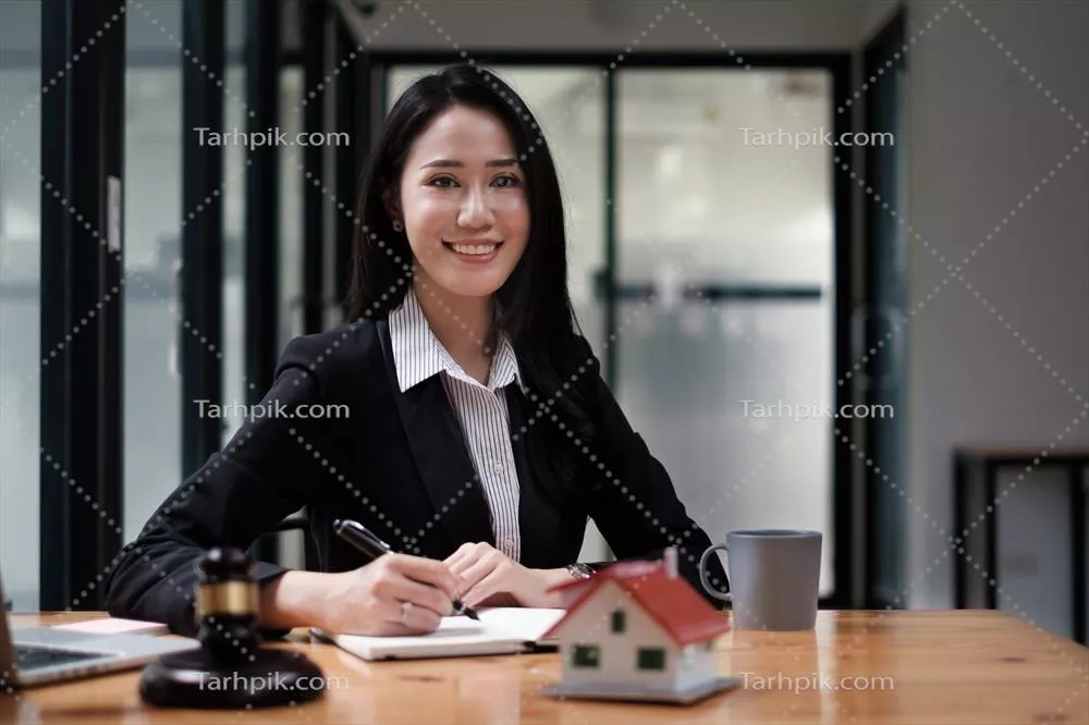 عکس زنی موفق در دنیای کسب و کار و مشاوره حقوقی در دفتر کار