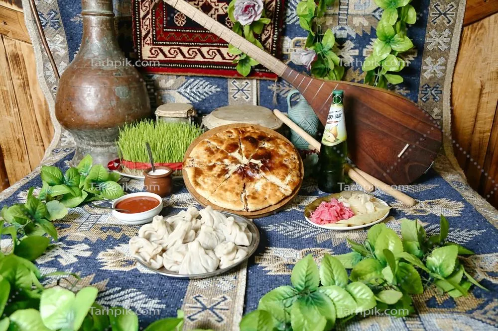 عکس جدول با پای خوشمزه و تزئینات لذیذ برای مهمانی ها