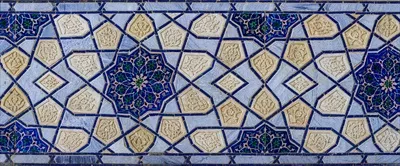 عکس تکه ای زیبا از موزاییک سرامیکی با الگوهای هندسی و سنتی اسلامی