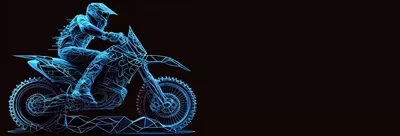 عکس موتورسوار حرفه ای در حال راندن بر روی جاده آسفالت خالی