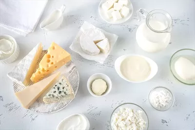 عکس مجموعه ای از محصولات لبنی متنوع و خوشمزه برای علاقه مندان