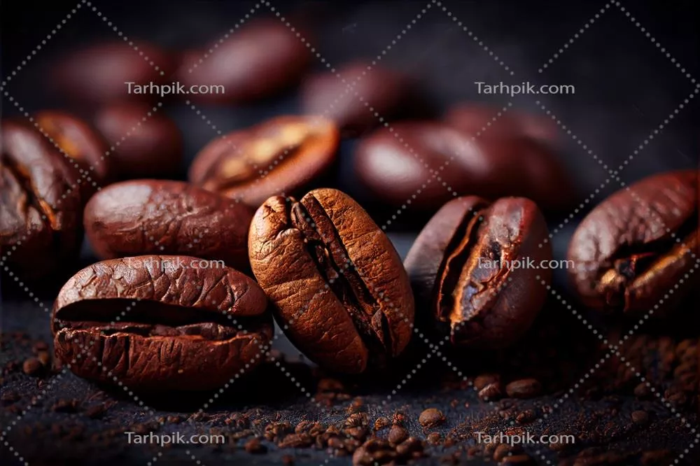 عکس تصویری هنری و خلاقانه از دانه های قهوه در پس زمینه تاریک