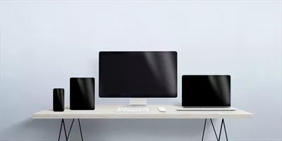 عکس نمایش دستگاه های خاموش با اندازه های مختلف بر روی صفحه دسکتاپ