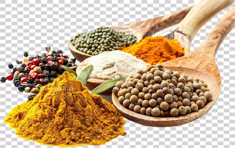 عکس دوربری مجموعه ای از ادویه های متنوع بر روی قاشق چوبی زیتون