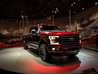 عکس نمایشگاه فورد F-150: تجربه ای نوین در دنیای خودروهای نسل جدید