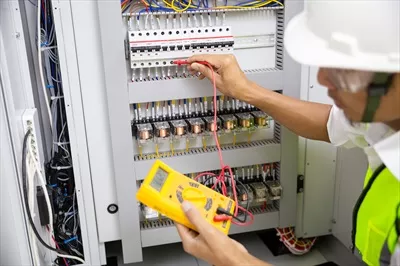 عکس بررسی مهندسی برق و تأثیر آن بر فناوری های نوین در زندگی روزمره