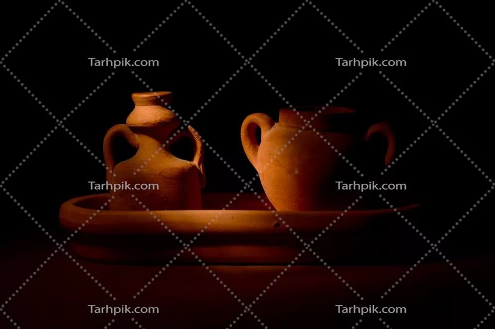 عکس دو گلدان کوچک سفالی با طراحی زیبا و تاریخی