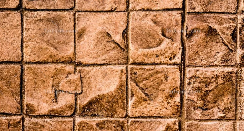 عکس بررسی و تحلیل بافت سطحی کاشی های سنگین در فضای باز