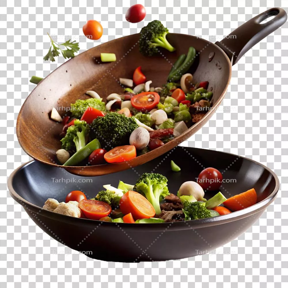 عکس دوربری سبزیجات سرخ شده خوشمزه و سالم در تابه مسی و وک مدرن