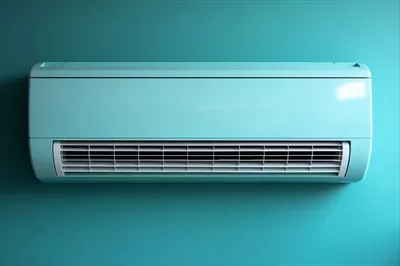 عکس تصویری زیبا از یک کولر آبی آویزان بر روی دیواری با رنگ ملایم و فضای خالی برای متن