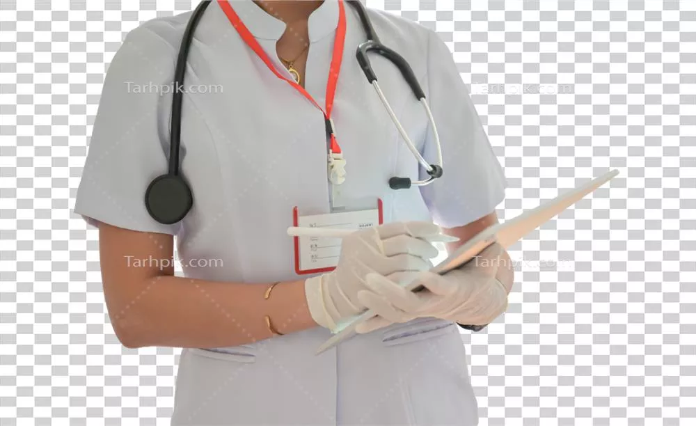 عکس دوربری پرسنل پزشکی در حال کار با تبلت در پس زمینه ای شفاف و مدرن