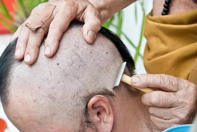 عکس مراسم ordination بودایی: تجربه ای معنوی و فرهنگی در زندگی