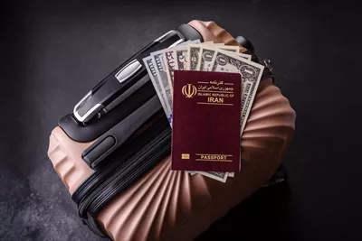 عکس مدرک شناسایی بین المللی: پاسپورت شهروند ایرانی با جزئیات کامل