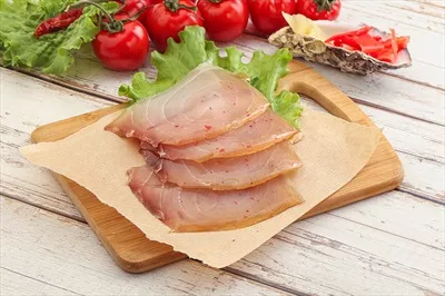 عکس کارپاسیو ماهی مارلین نمک زده و برش خورده با طعمی بی نظیر