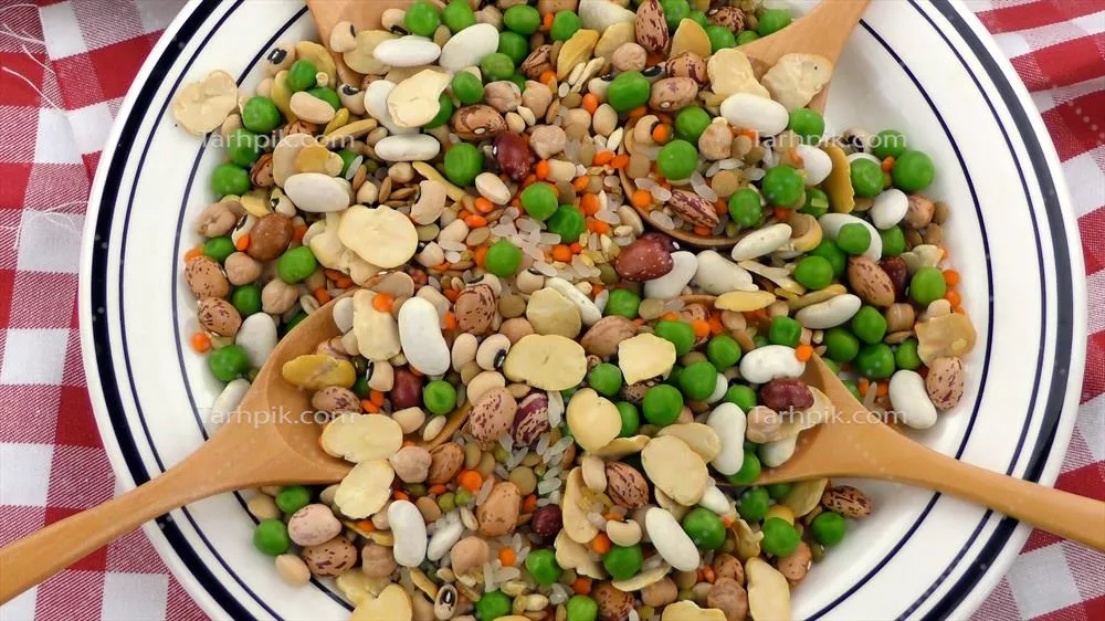 عکس غذاهای گیاهی سالم و خام با حبوبات برای یک زندگی بهتر