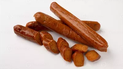 عکس سوسیس دودی بدون گوشت: گزینه ای سالم و خوشمزه برای گیاه خواران
