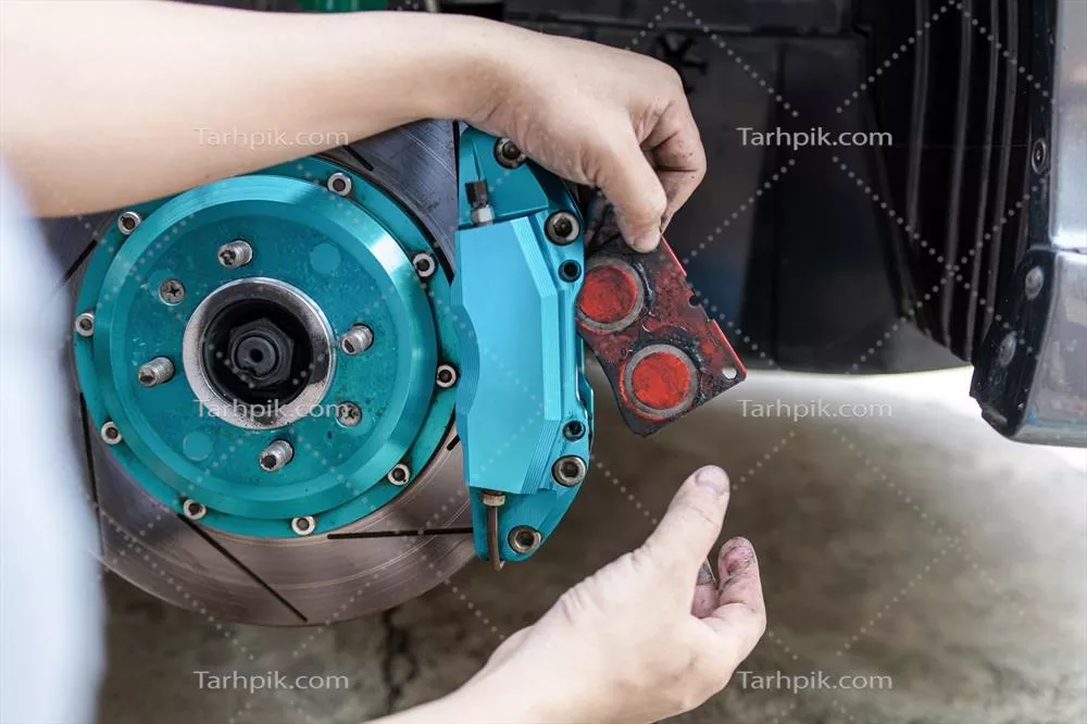 عکس بررسی ضخامت لنت ترمز در کالیپر ترمز: مراحل و نکات مهم