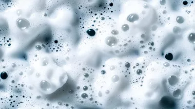 عکس نمای نزدیک و زیبا از حباب ها و چرخش های کف اقیانوس
