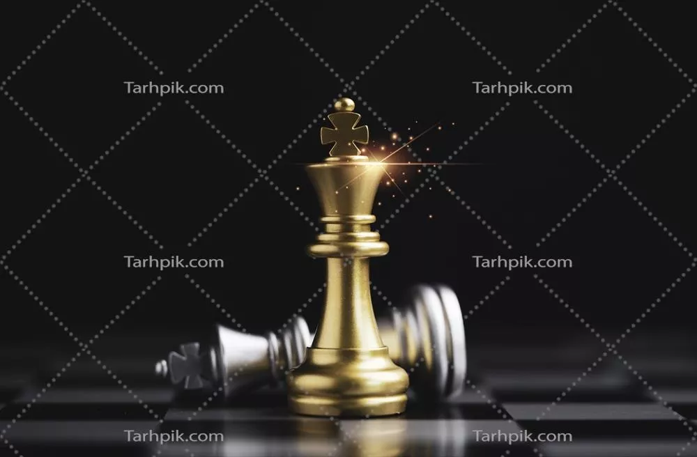 عکس تصویری از پیروزی در شطرنج: شاه طلایی ایستاده و شاه نقره ای در حال سقوط