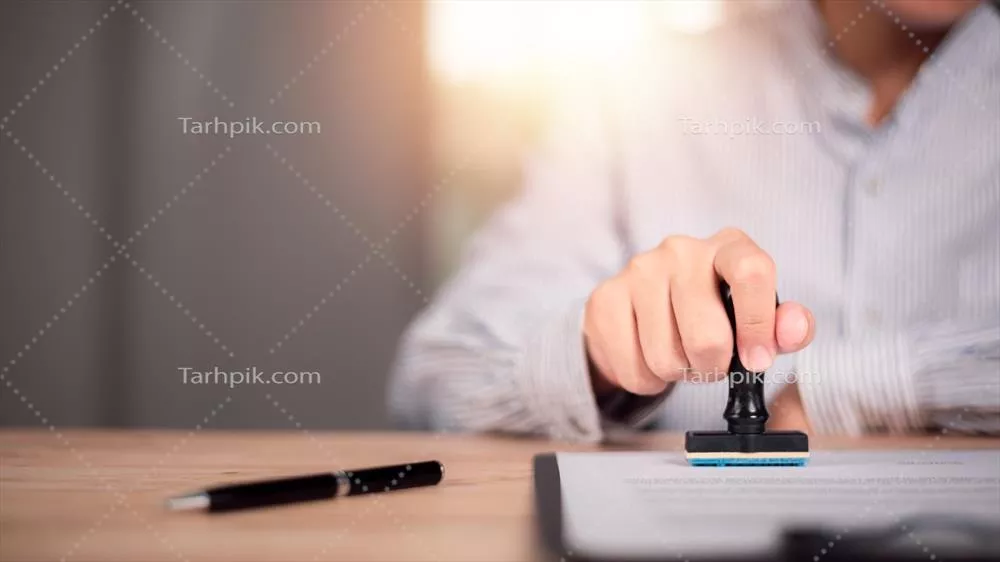 عکس تایید قراردادها و توافقات تجاری: مراحل و اهمیت آن در کسب و کار