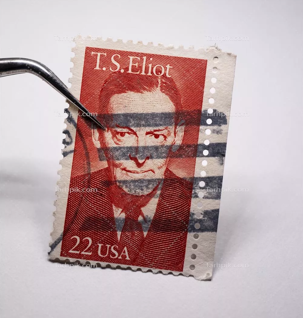 عکس مجموعه ای از تمبرهای قدیمی با طراحی های زیبا و منحصر به فرد