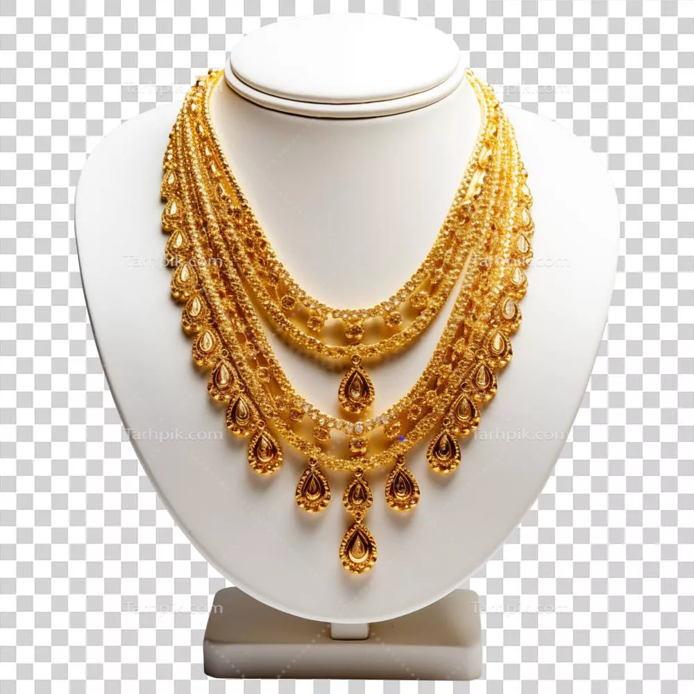 عکس دوربری گردنبند طلای زیبا و شیک بر روی پایه نمایش، عکاسی از جواهرات