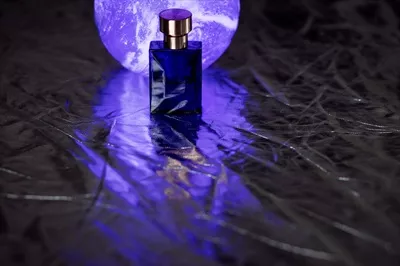 عکس عطر آبی کلمبوس: تجربه ای دلپذیر از رایحه های خنک و شاداب