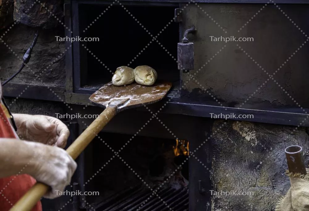 عکس آموزش کامل پخت نان خانگی در فر با نکات حرفه ای و ساده
