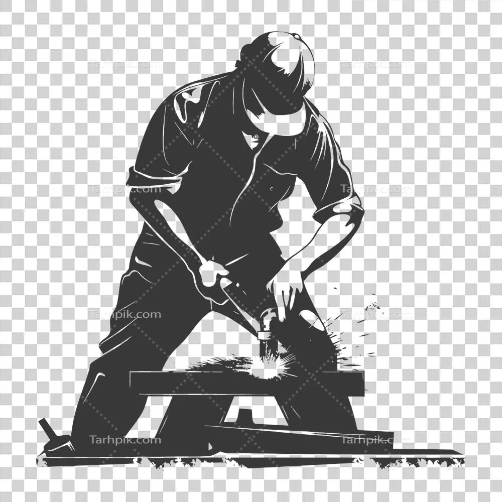 عکس دوربری تصویر سیاه سفید از یک آهنگر در حال کار با جزئیات کامل