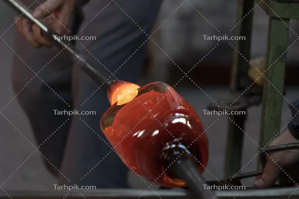 عکس هنر شیشه گری در کارخانه شیشه سازی مورا نو ونیز ایتالیا