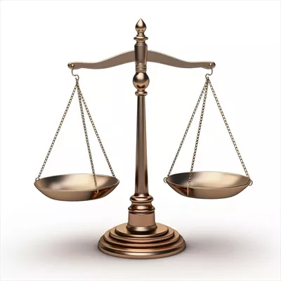 عکس نماد ترازوی عدالت: نمادی از انصاف و قانون در جامعه