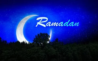 عکس تصویری زیبا از ماه و ستاره ها در آسمان شب رمضان کریم