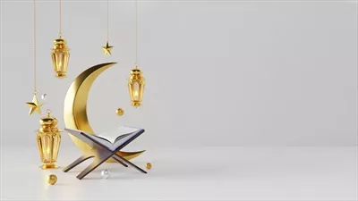 عکس طرح تبریک ماه رمضان با فانوس های عربی و ماه در پس زمینه برای تبلیغات