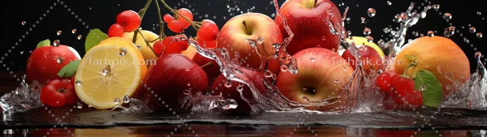 عکس ترکیب متنوعی از میوه های تازه با افکت های آب و خنکی