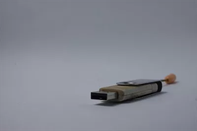 عکس ذخیره سازی اطلاعات با استفاده از حافظه USB: راهنمای جامع و کاربردی