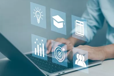 عکس آموزش آنلاین: دنیای دیجیتال و تکنولوژی در دسترس شما