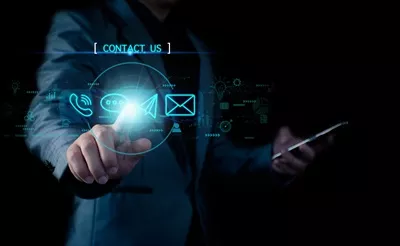 عکس راه های ارتباطی با ما: پشتیبانی مشتریان و خدمات آنلاین