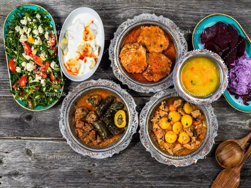 عید مبارک: سفره افطار سنتی رمضانی با غذاهای خوشمزه ترکی و بوسنیایی